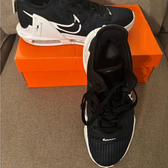Nike LeBron Black Basketball Sneakers - Picture 1 of 6